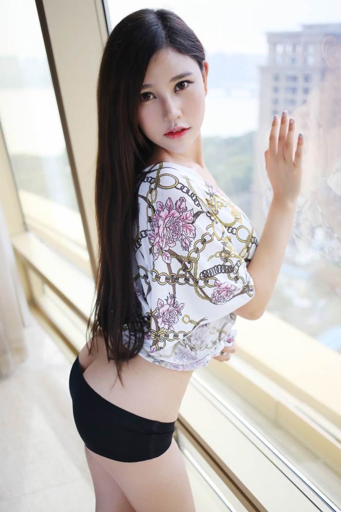 一代玉女楚楚圆润美乳白嫩肌肤迷人